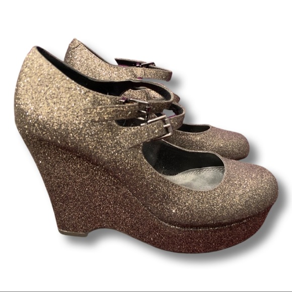 Gianni Bini Shoes - Gianni Bini Wedges